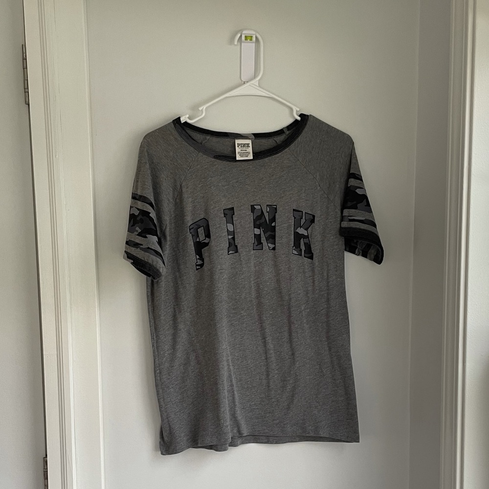 PINK Victoria’s Secret Grey Short Sleeve Shirt - Medium